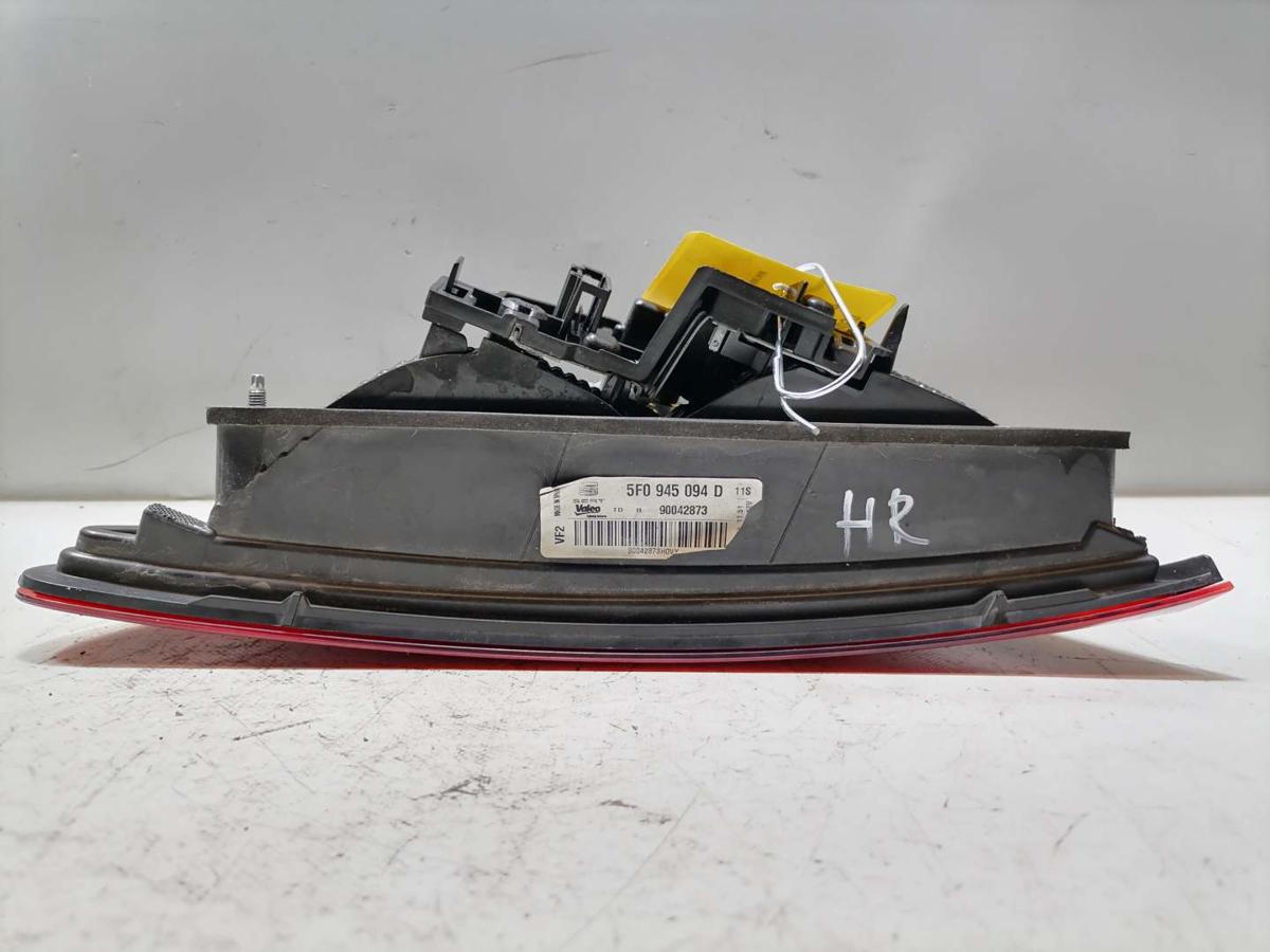 Seat Leon 5F original R&uuml;cklicht R&uuml;ckleuchte Schlussleuchte innen rechts Bj.2015